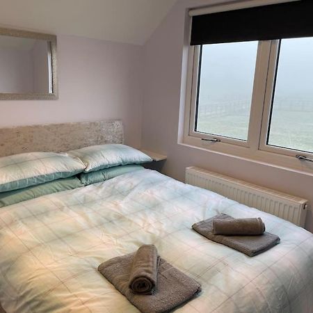 Appaloosa Suite With Amazing Views Of Stud Farm. Driffield Bagian luar foto