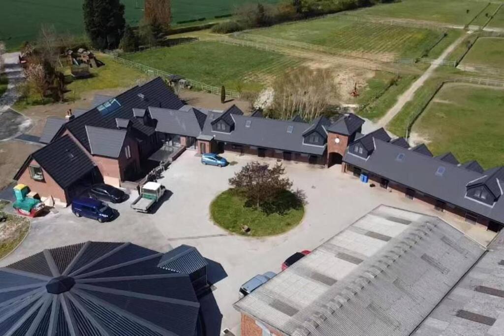 Appaloosa Suite With Amazing Views Of Stud Farm. Driffield Bagian luar foto
